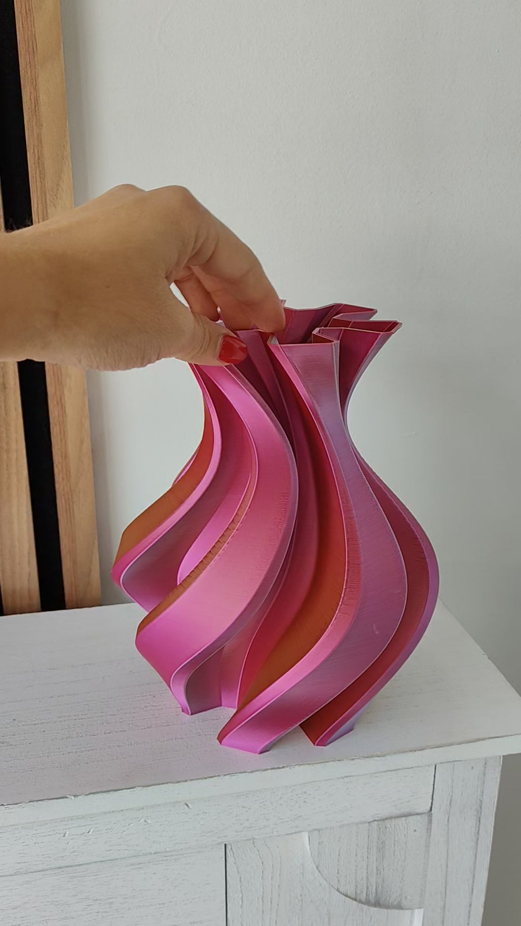Video del Vaso Twister fucsia, oro e argento stampato in 3D