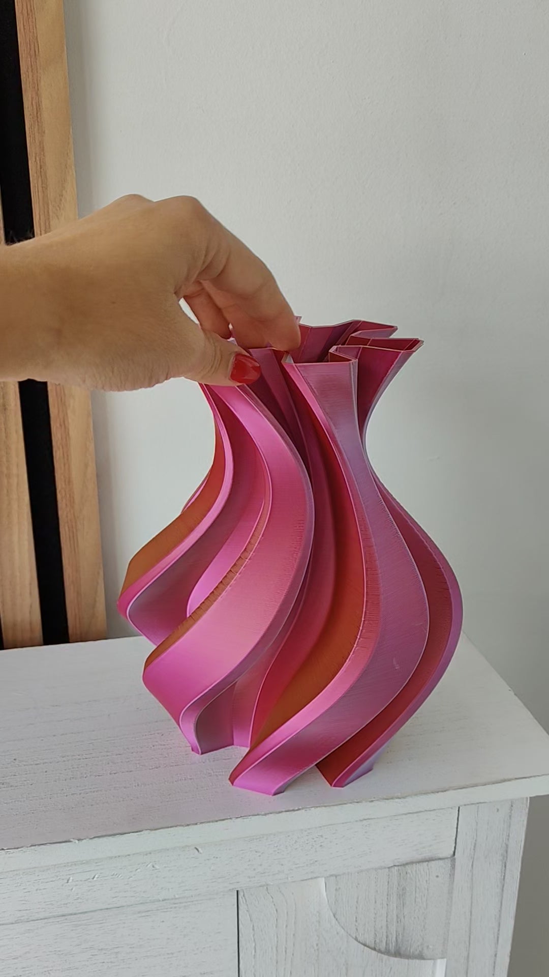 Video del Vaso Twister fucsia, oro e argento stampato in 3D