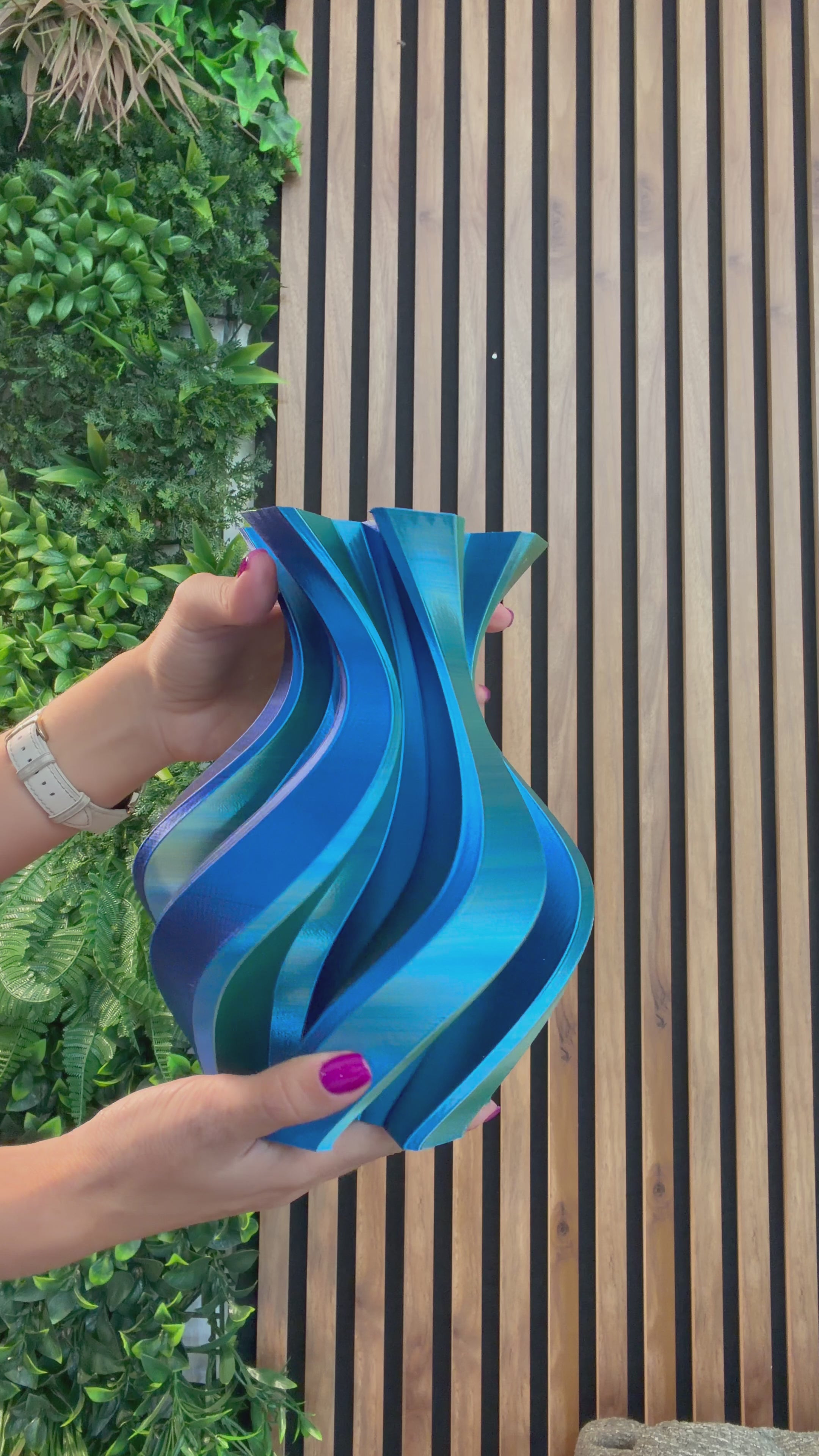 Vaso Vertigo Twister Blu, Verde e Bronzo – stampa 3D Made in Italy